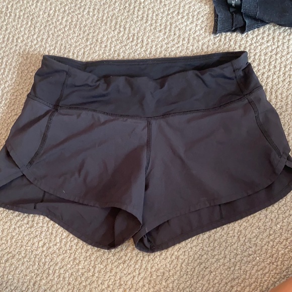 Lululemon Speed Up Shorts - Picture 1 of 5